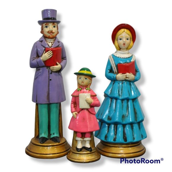 Holiday Vintage Colored Wood Carolers Christmas Village Figurines